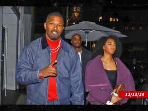 Exclusive Jamie Foxx Needed Stitches After Dinner Altercation ... Glass Was Thrown At Him