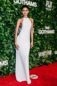 https://usaboomin.com/zendaya-shines-in-a-custom-louis-vuitton-gown-and-striking-jimmy-choo-platforms-at-the-2024-gotham-awards/