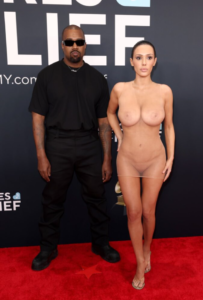 "Bianca Looked Unhappy?" – The Jaw-Dropping Comment Kanye West Made to Bianca Censori Right Before Her Bold Nude Look at the 2025 Grammys Red Carpet!